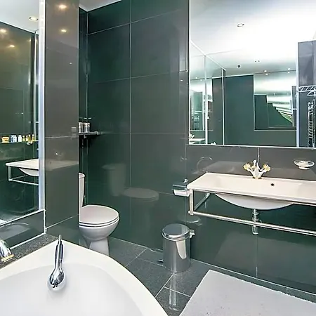 Plaza Champs Elysess Hotel 5*